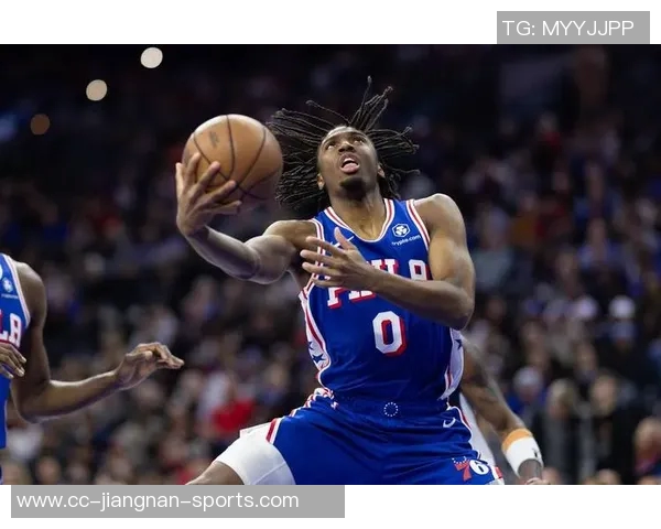 马克西表现稳定全场22投10中三分命中率提升砍下29分3抢断助球队取胜