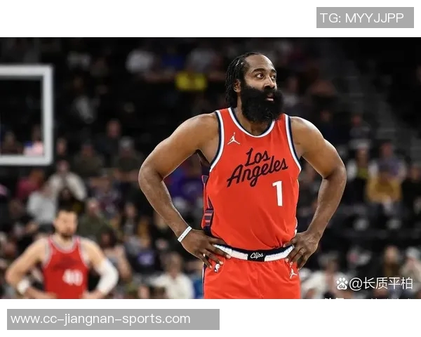 哈登首节狂砍15分全场高效13投10中轻松拿下31分4篮板6助攻2盖帽